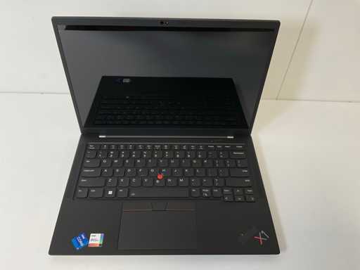 Lenovo ThinkPad X1 Carbon Gen 9 14", Core(TM) i7 11th Gen, 32 GB RAM, 256 GB NVMe Laptop