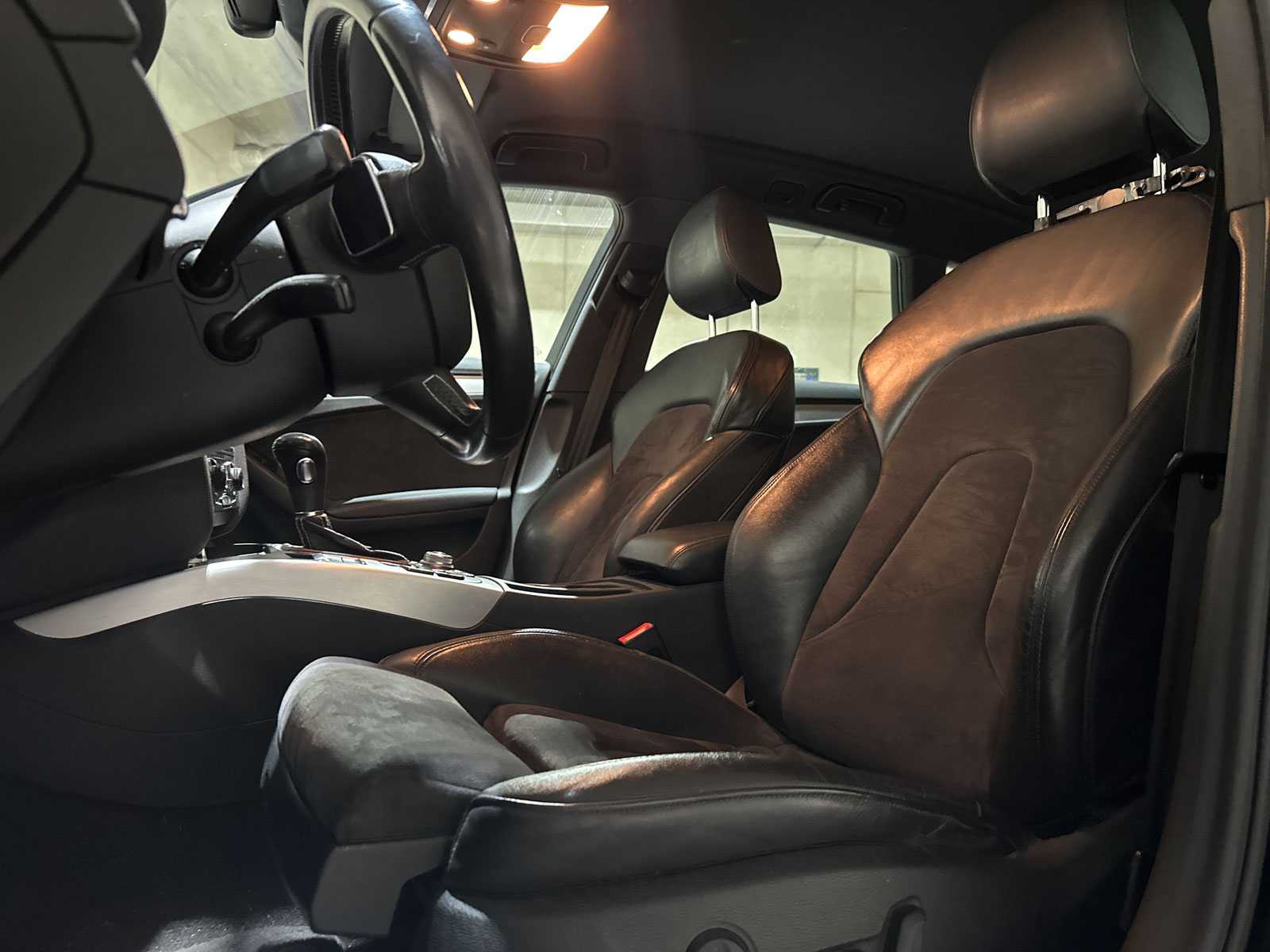 Audi S4 Avant 3.0 TFSI V6 Quattro Pro Line 329pk 2011 (Origineel-NL), 70-PZR-2