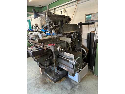 SHW - Universal milling machine