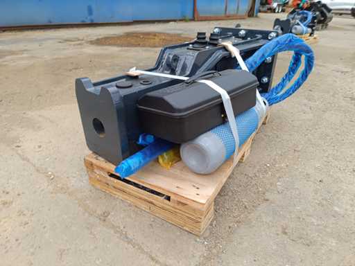 Sailing - Hydraulic hammer