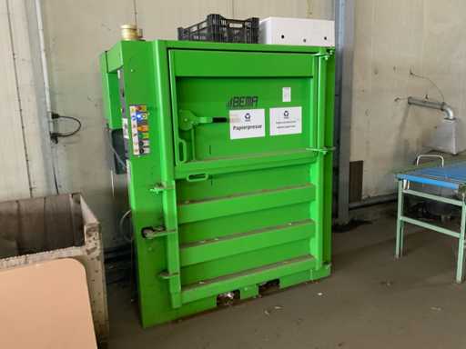 2022 Macfab LH300 Ball Press Waste Baler