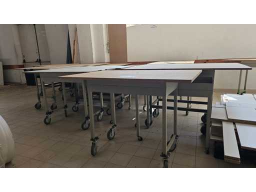   Industrial mobile work tables