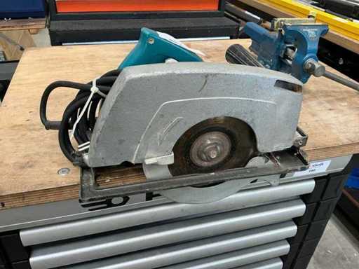 Makita 5800BR Circular Saw Machine