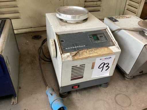 bilancia  da laboratorio