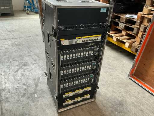 Dimmer 36CH 400A / 3x63A - 6x16A Lite-puter with flighcase