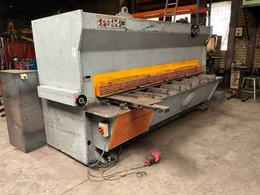 1990 Atlantic ATS3012 Shearing Machine