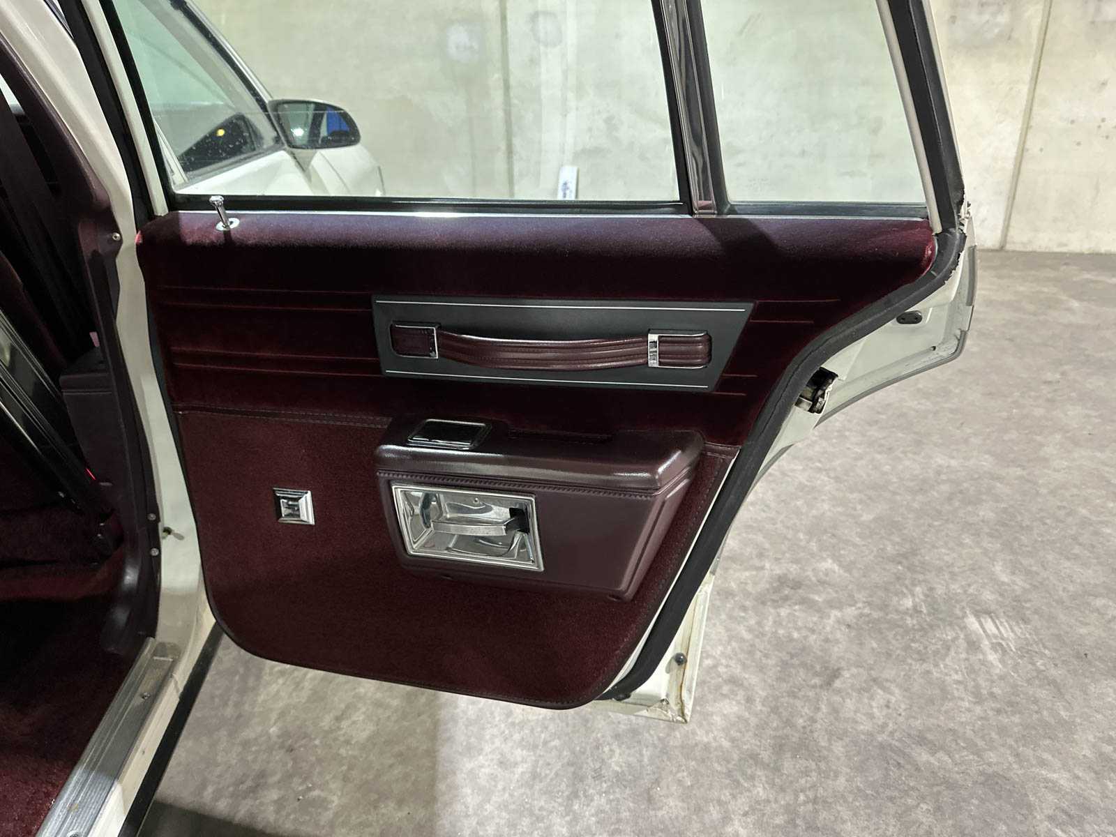 Chevrolet USA Caprice 5.0 Brougham 163pk 1986, 21-LZG-9