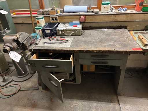   Workbench with contents