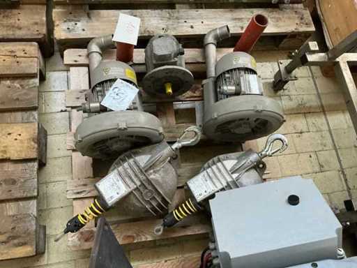 Side channel blowers