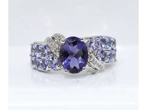 Anello in argento con 3,60 crt. diamante