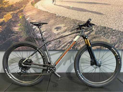 2022 Mondraker Podium Carbon R Hardtail Mountainbike - L