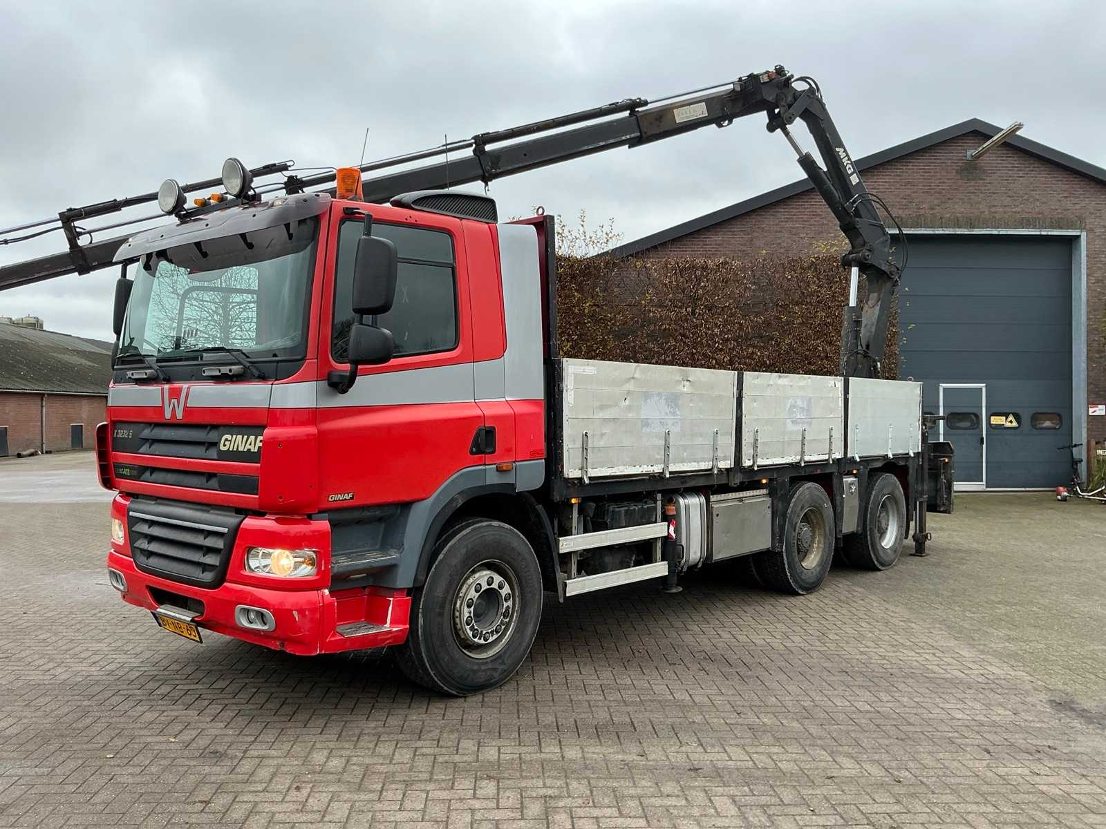 Ginaf X3232S Truck Loading Crane