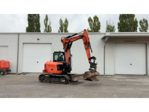 0c6d9179-7614-4d9b-a325-26326fc2706c.mp4