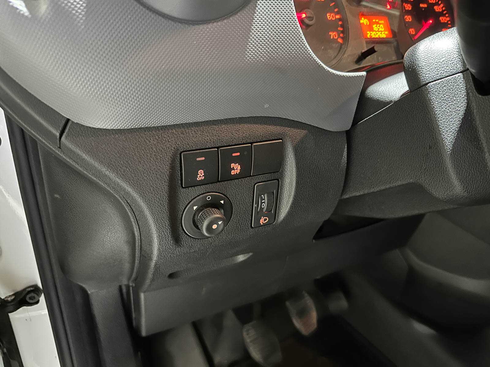 Peugeot Partner 120 1.6 BlueHDi 75 L1 Premium Pack 75pk 2018 (Origineel-NL & 1e Eigenaar), V-700-SK