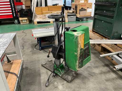 Machine de tapotage Microtap 90-G1 de 1991