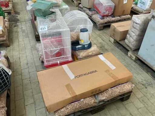 Stock of various accessories for animals