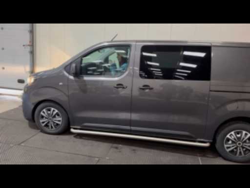 379792c3-7ae3-4d6c-a078-94f4133a0f8a.mp4