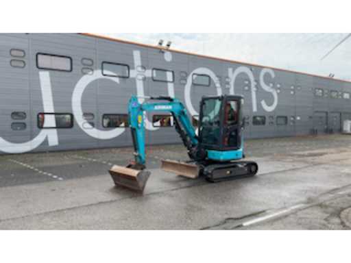 c04c4154-fa84-465c-ac05-13170232aa9b.mp4