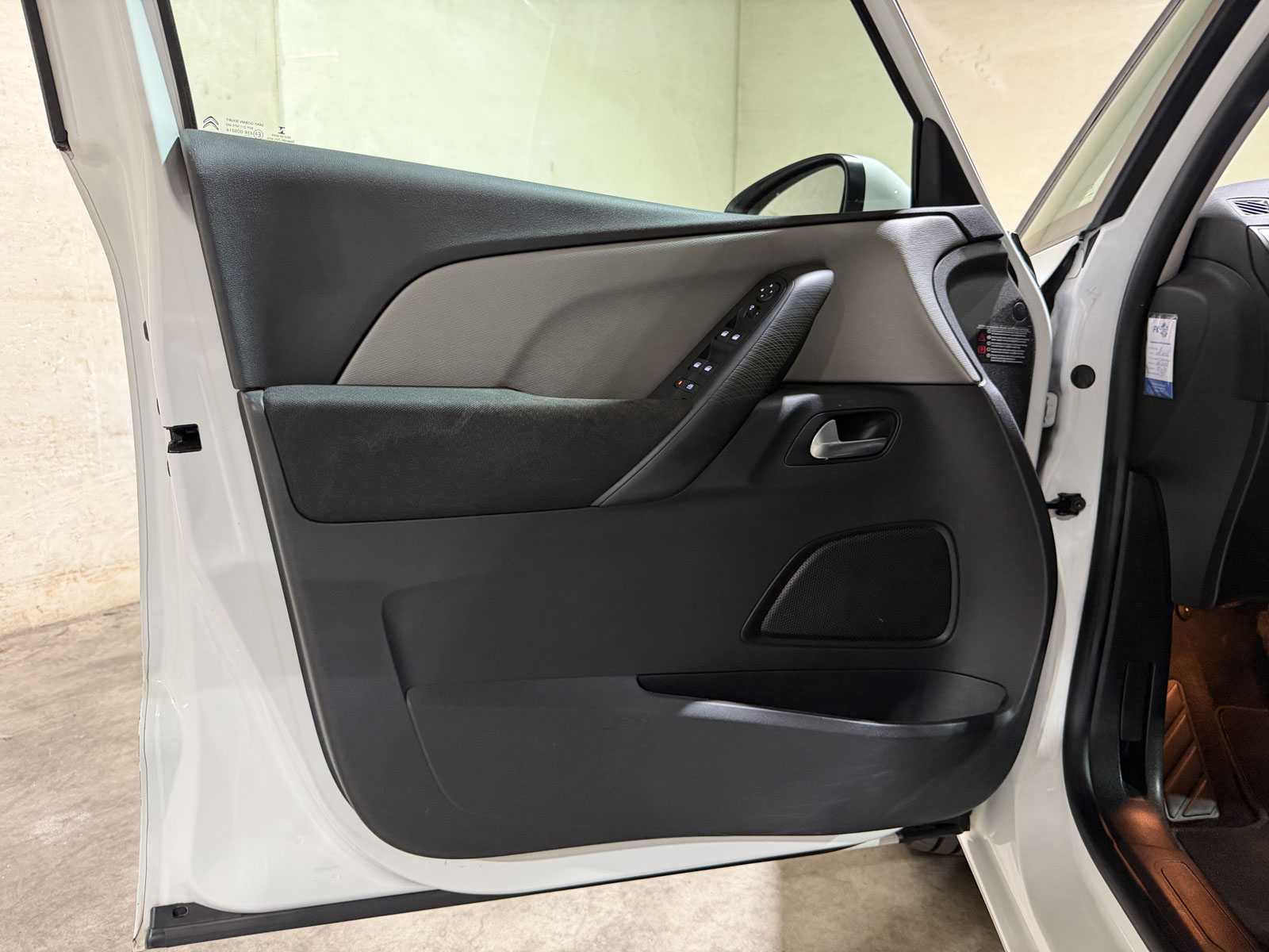 Citroen C4 Picasso 1.2 PureTech Selection 131pk 2015, JH-153-R
