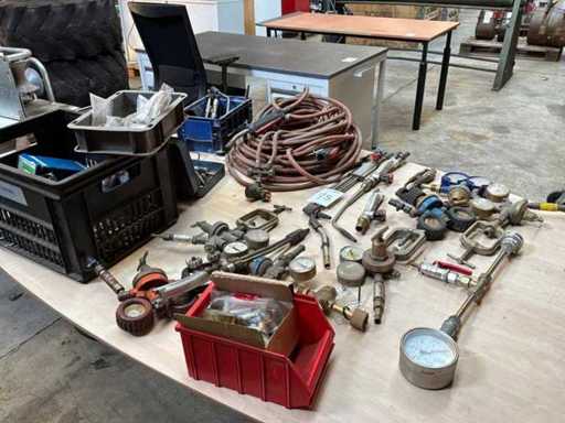 Charge von Oxy-Fuel-Cutter-Teilen