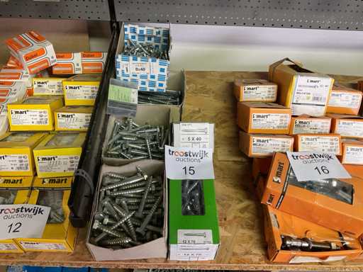 7 Schachteln Zugbolzen