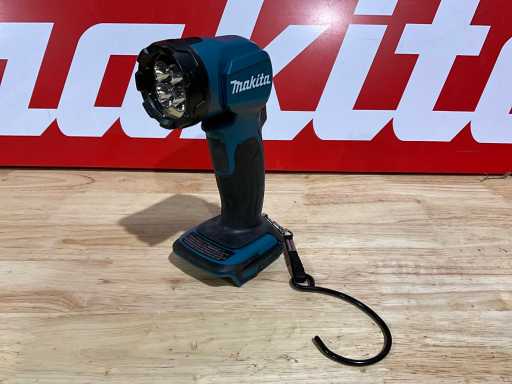 Makita LED Flashlight on battery