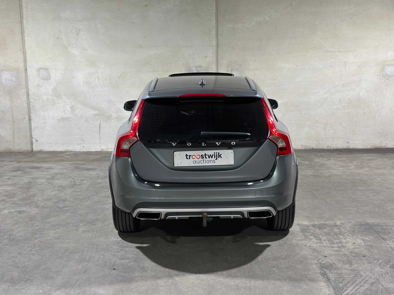 Volvo V60 Cross Country 2.0 D4 Summum 191hp 2015, HF-783-B