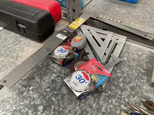 Various measuring tools (10x)