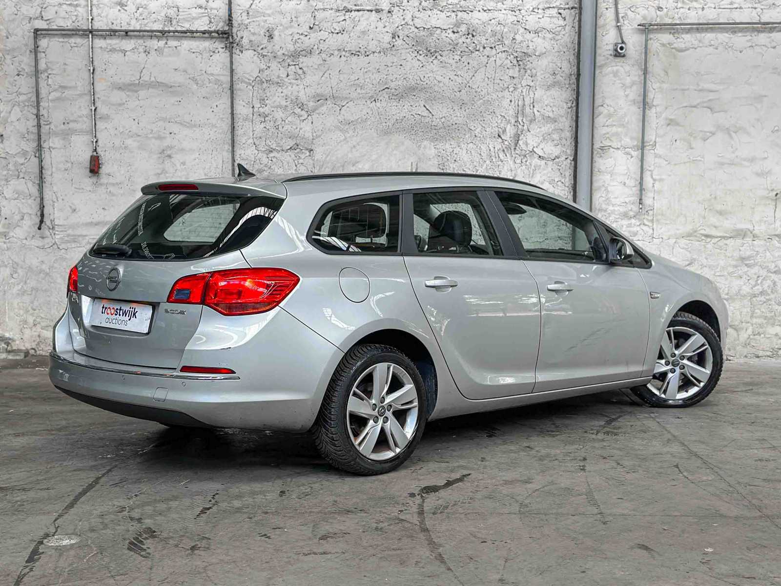 Opel Astra Sports Tourer 1.4 Cosmo 101pk 2012, 43-ZJF-1