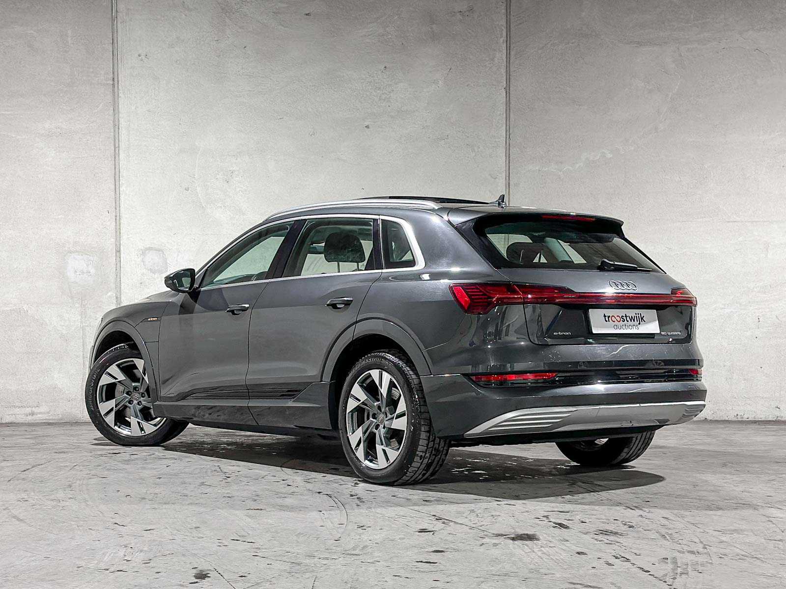 Audi e-tron 50 Quattro Launch Edition Plus 71 kWh 313pk 2020 (Origineel-NL + 1e Eigenaar), H-770-SH