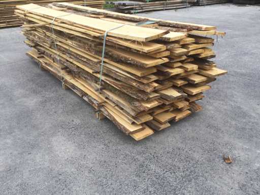 Eichendachbretter oder vertikale Dielen