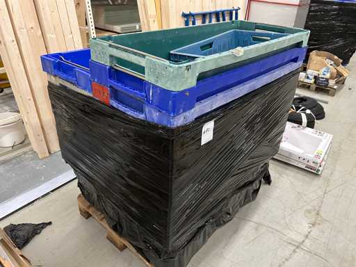 Plastic stacking bin (17x)