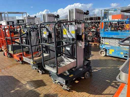 Piattaforma di lavoro aereo JLG 25AM 2019