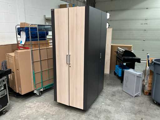 Armoire serveur APC 19"
