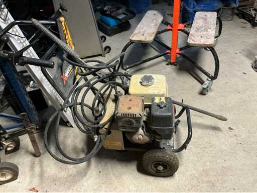 Comet 9020 Pressure Washer