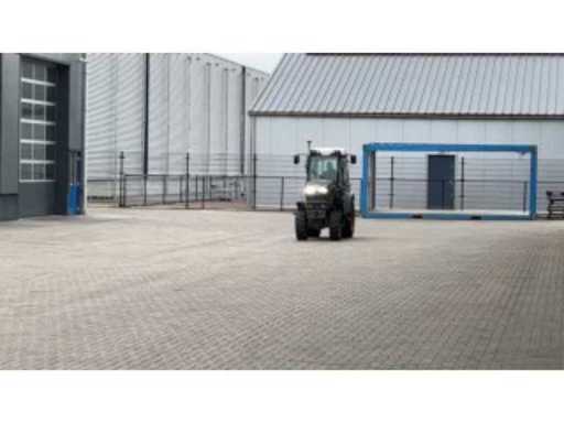 a6c6137b-0ad6-43a6-9919-709e8fcfdcd0.mp4