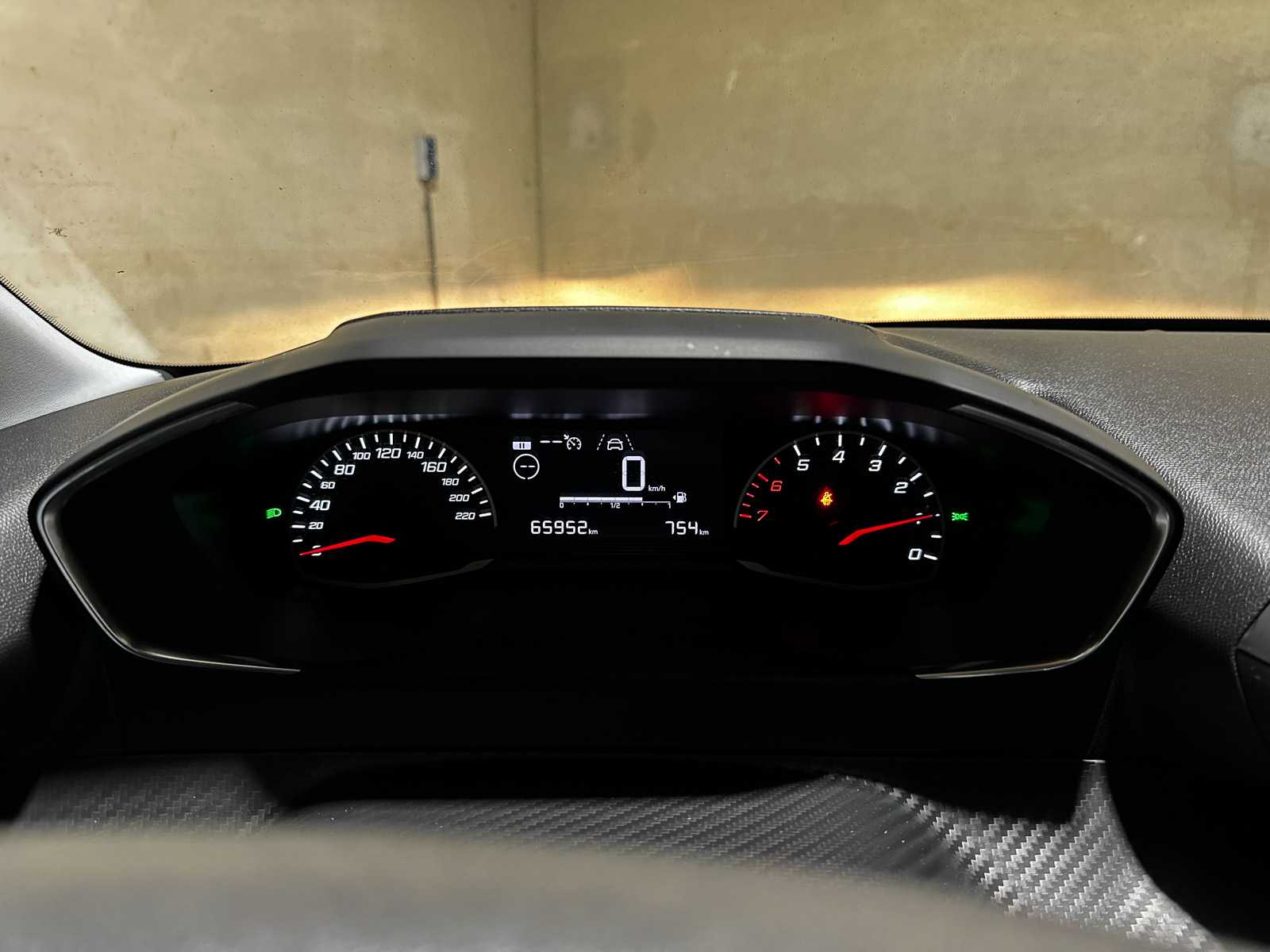 Peugeot 208 1.2 PureTech Like 75pk 2013, R-956-ZL