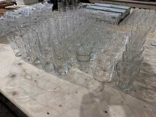 Lotto di bicchieri d'acqua