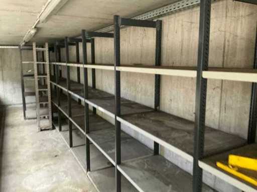 Warehouse rack