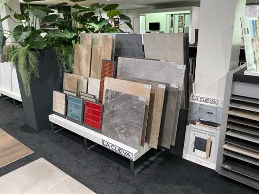 La Cueva Tile Display