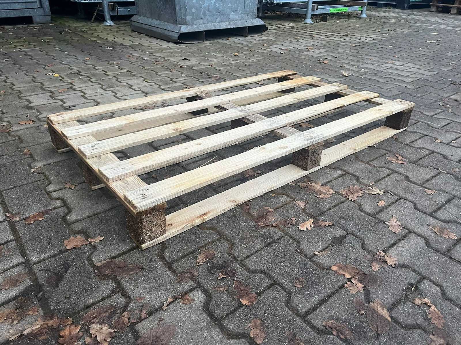 Pallet 1300x760mm approx 950 pieces