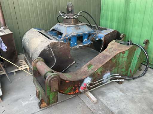 Kombi-Grundstück – Grundstücke 173 und 174 – Sandgrab 1,5 M³ und Verlängerungsarm CW35 210 cm