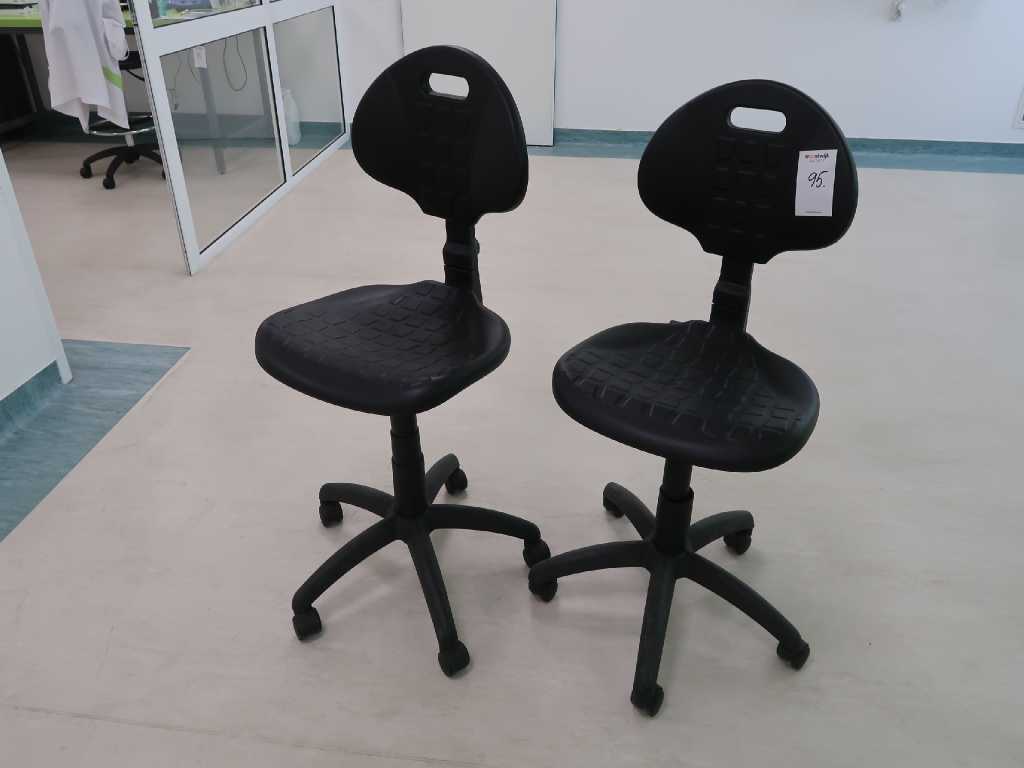 Mobilier de laborator - scaune (2x)