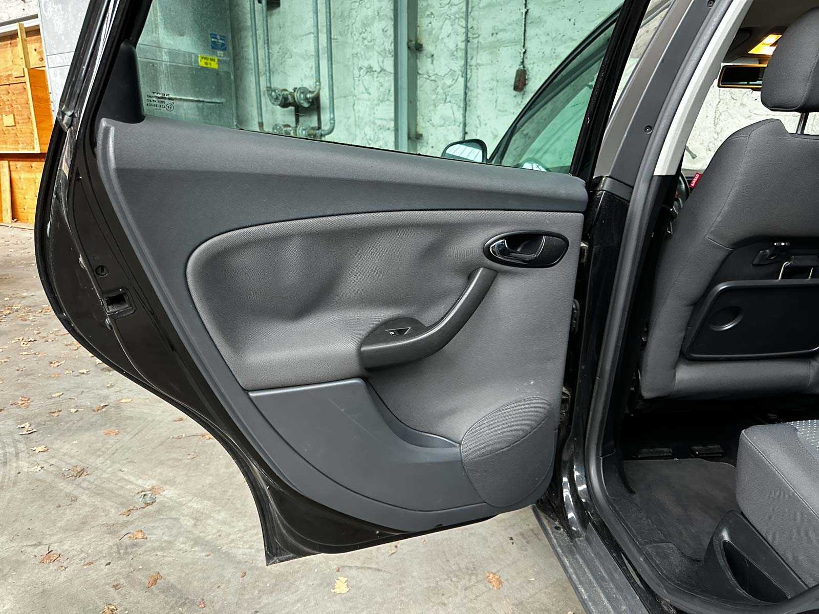 SEAT Altea XL 1.6 Stylance 105pk 2007 (Origineel-NL), 29-XJ-RH