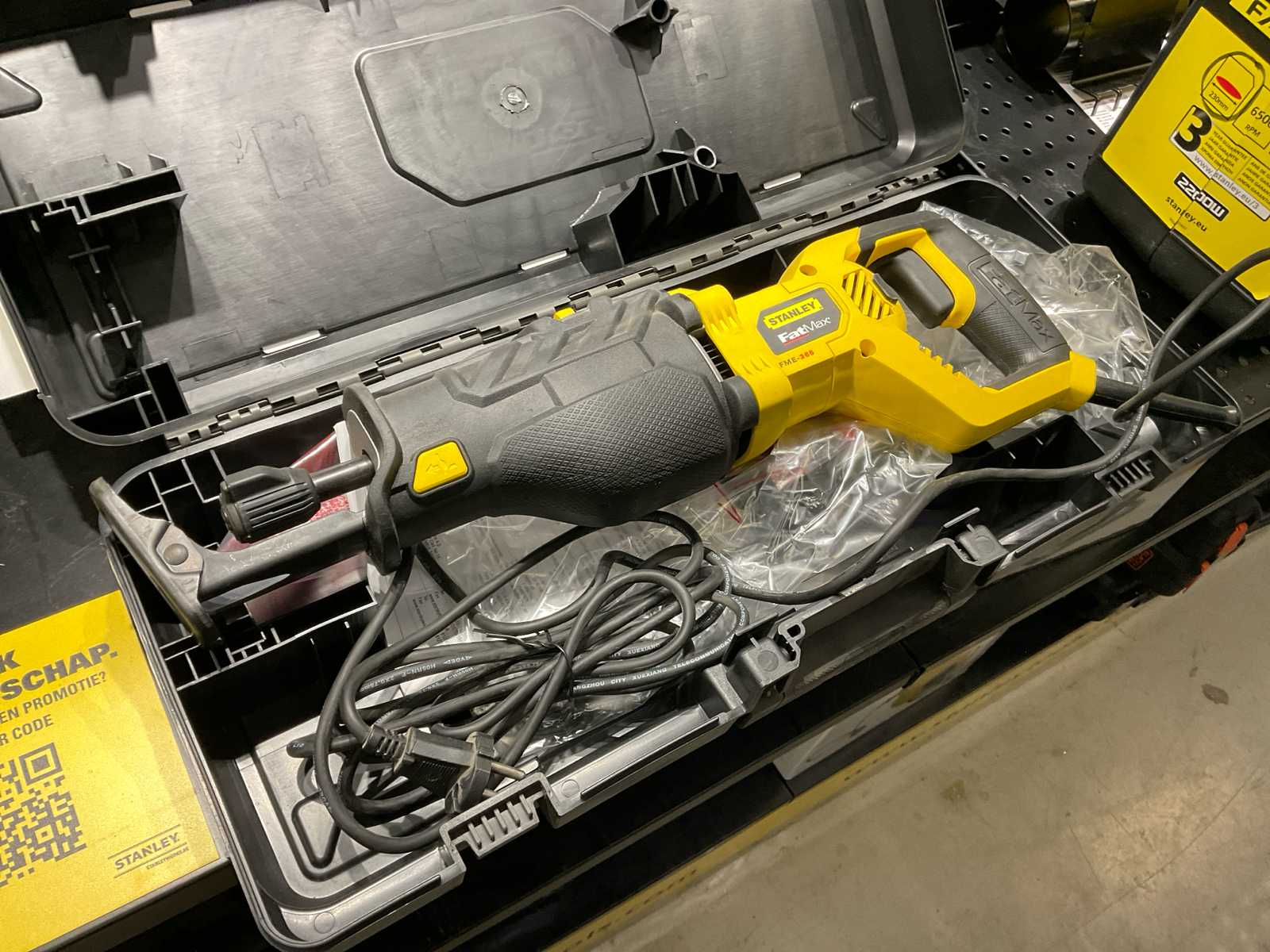 Stanley cordless reciprocating discount saw