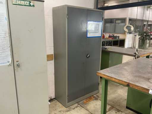 Overtoom Werkstattschrank mit Inhalt (2x)