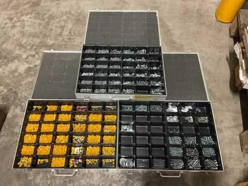 Assortikoffer (incl. inhoud) (3x)