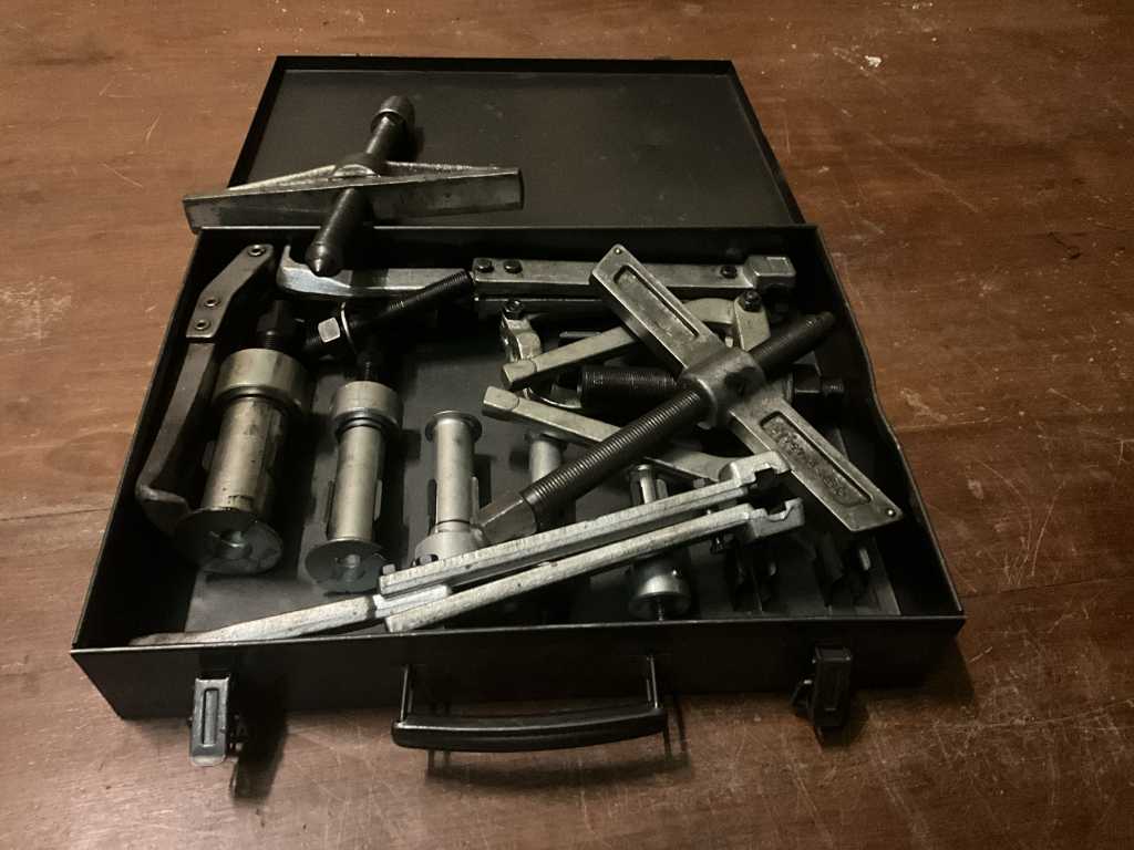 Set de extragere a bucșei cilindrilor Kukko