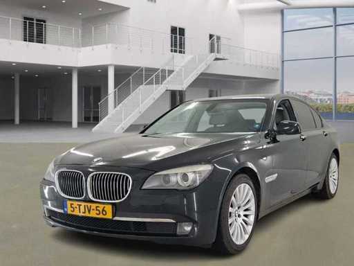BMW 740i Executive Automaat; 5-TJV-56