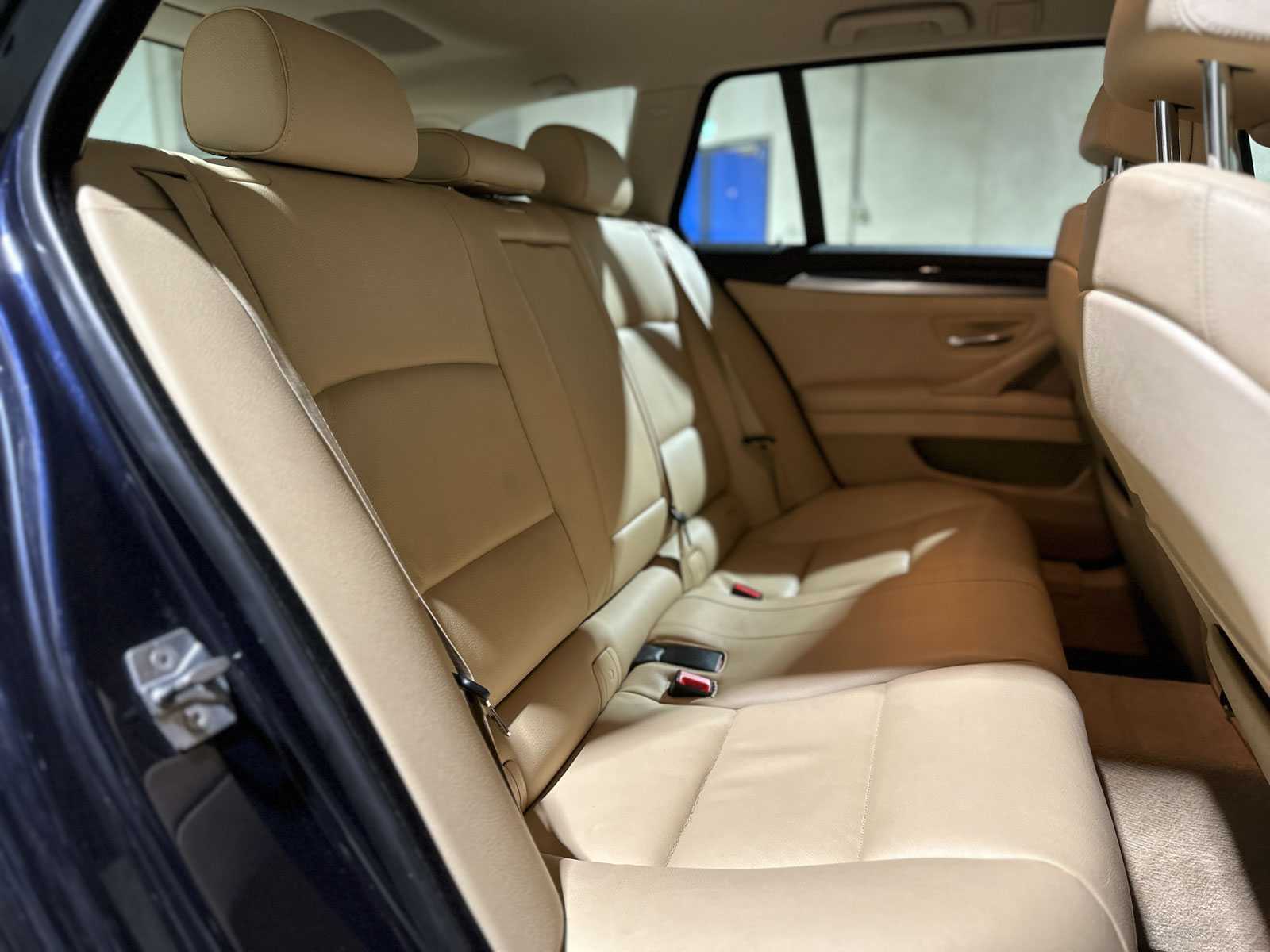 BMW 528xi Touring High Executive 245pk (Origineel-NL) 2012 5-serie, 89-TXH-2